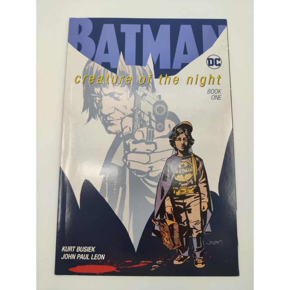 DC Comics Batman Creature of the Night Book One Kurt Busiek Bagged‎ & Boarded